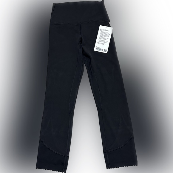 Lululemon - Picture 2 of 3